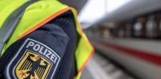 RLP: Flüssigkeit in ICE versprüht – Zugbegleiter wird ohnmächtig