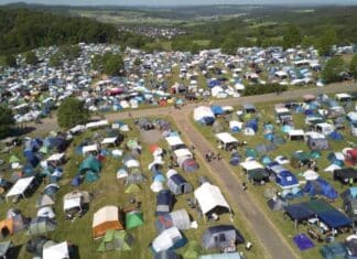Campingplätze offen: Fans reisen zu Rock am Ring – schlechtes Wetter erwartet