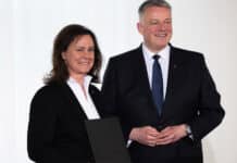 RLP: Neue Bildungsministerin – Weniger Bildschirmzeit, mehr Pausenhof