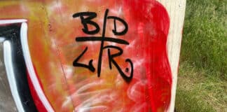 Morbach: Graffiti-Schmierereien an mehreren Brückenpfeilern – Polizei sucht Zeugen