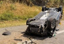 Schwerer Crash auf der A1: Pkw überschlägt sich nach Kontrollverlust