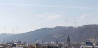 Windkraft-Beben in Trier: Bürgerbegehren soll unzulässig sein – Stadtrat und Becker unter Druck!