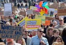 Krankenhäuser, Psychotherapeuten, Pharma – Geballter Gegenwind bei Reform der Krankenversicherung