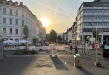 Streit eskaliert am Bahnhofsplatz: Fahrgast attackiert Busfahrer mit Pfefferspray – verletzt!